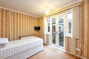 Photo 32- click for photo gallery